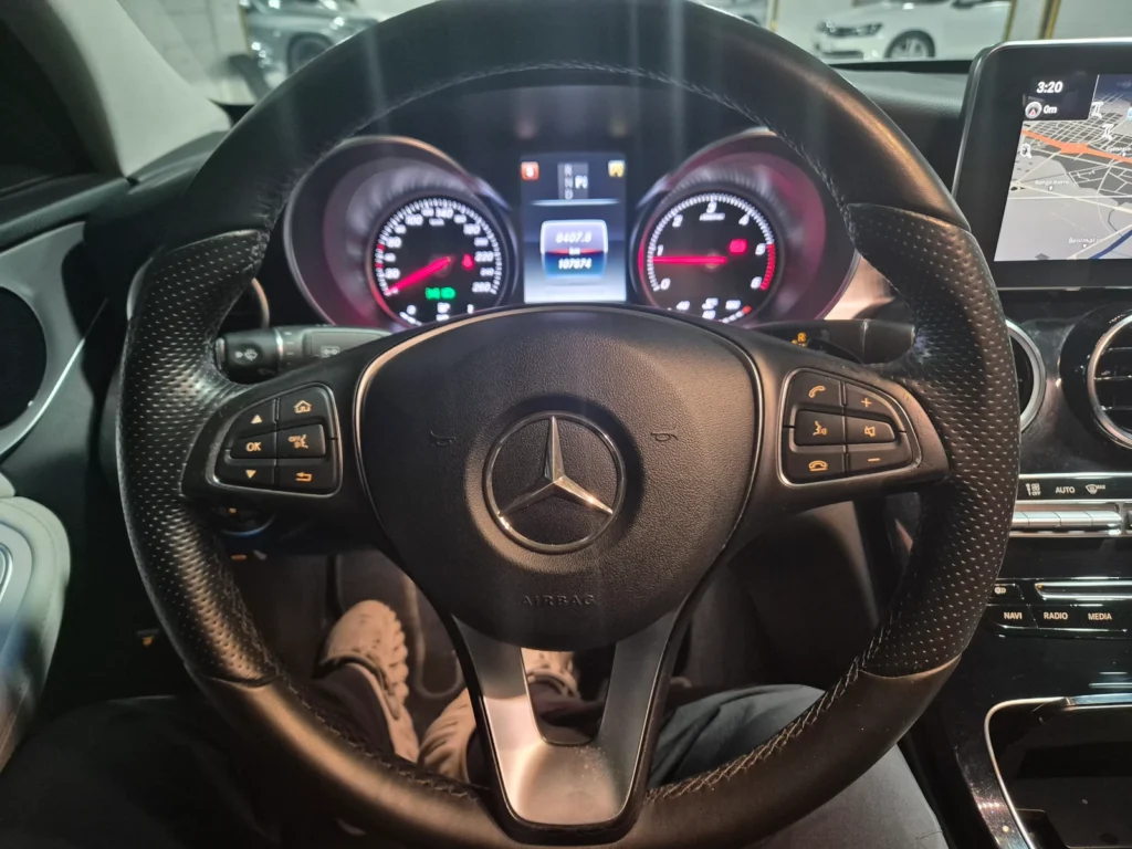 Benz C-Class W205 C220d Avantgarde