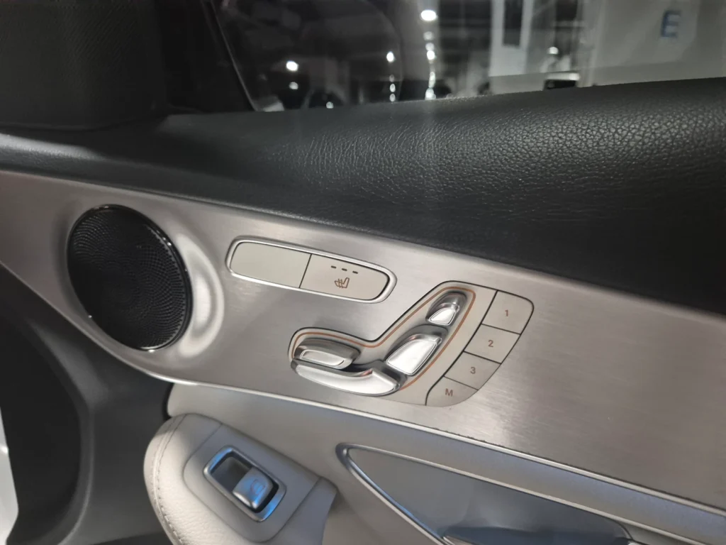 Benz C-Class W205 C220d Avantgarde