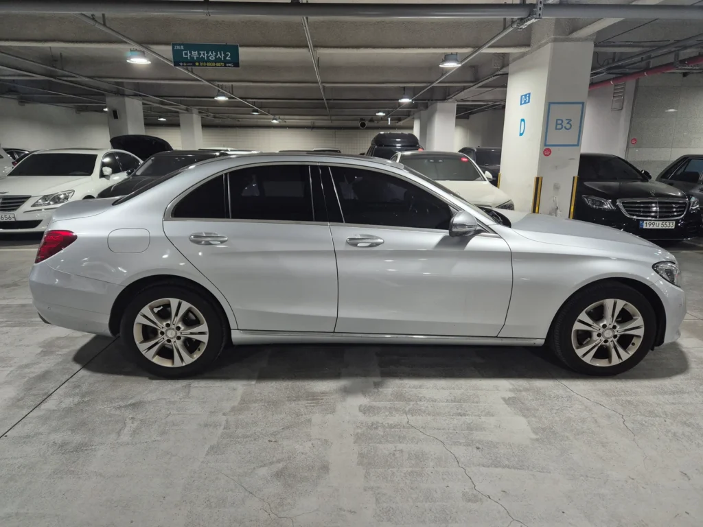 Benz C-Class W205 C220 d 4MATIC