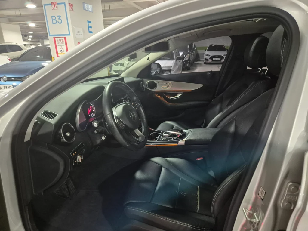 Benz C-Class W205 C220 d 4MATIC