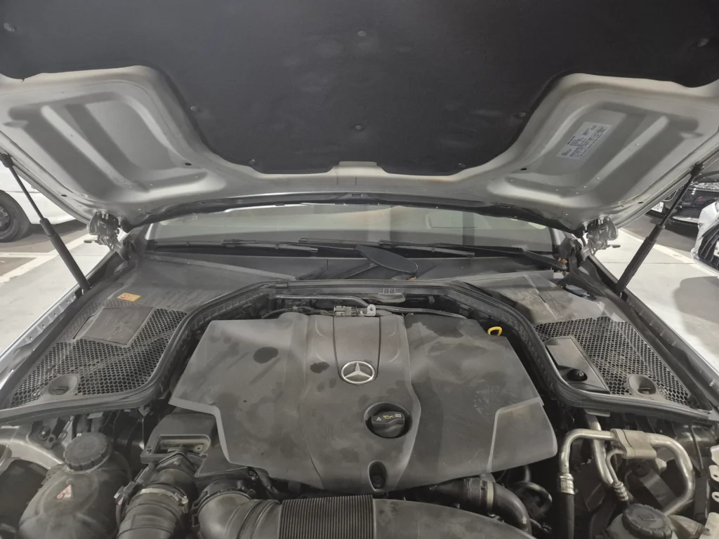 Benz C-Class W205 C220 d 4MATIC