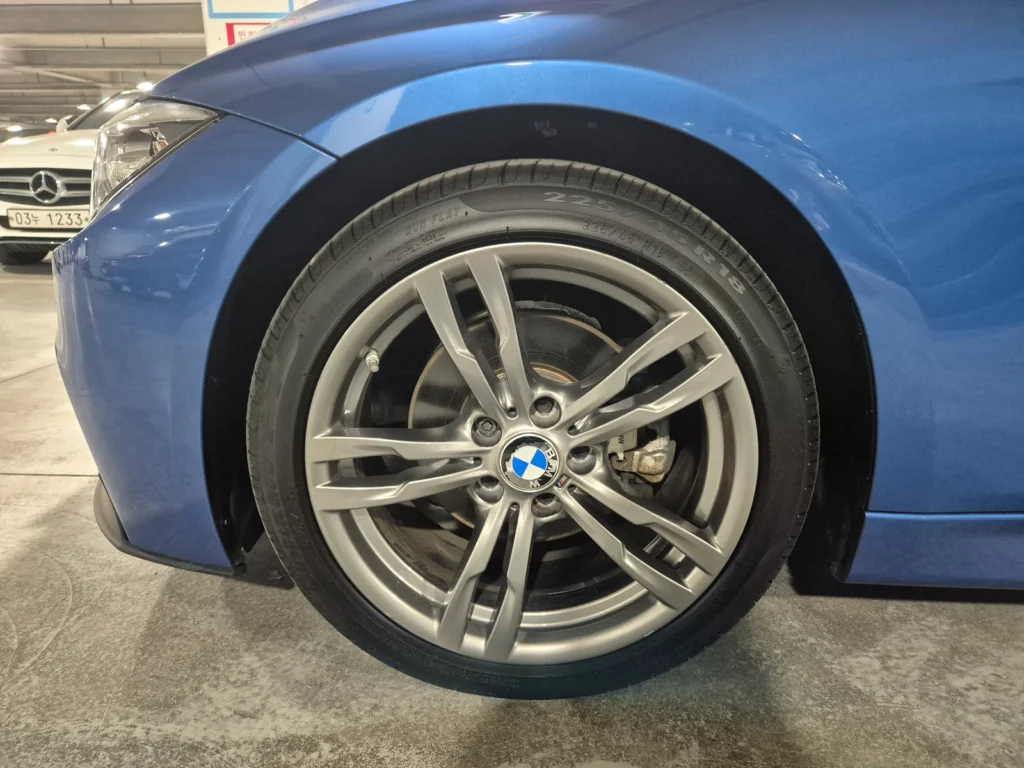 BMW 3 Series (F30) 320d M Performance Edition