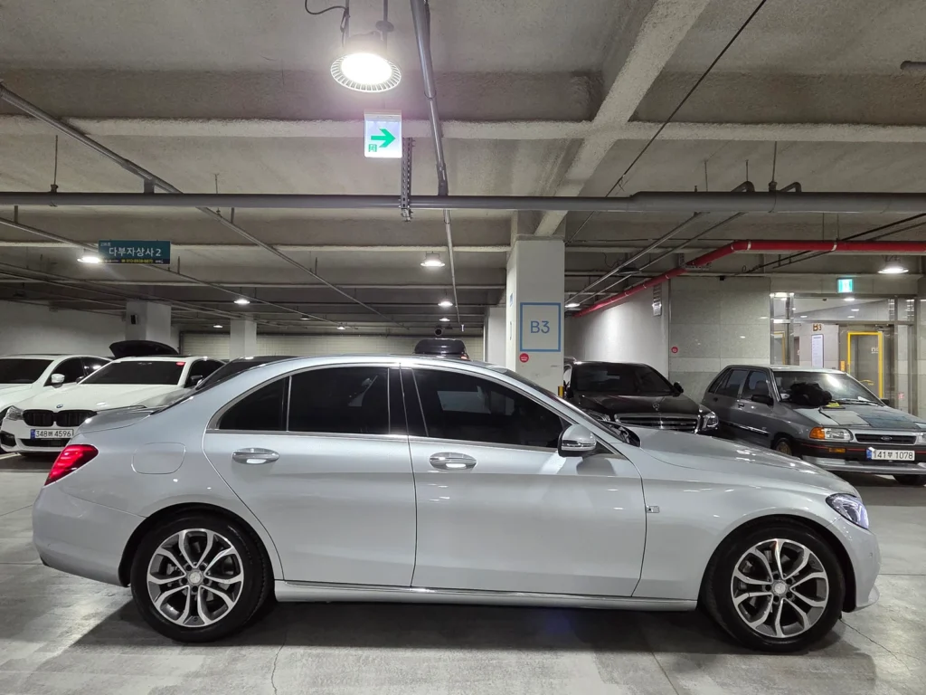 Benz C-Class W205 C220 d Avantgarde