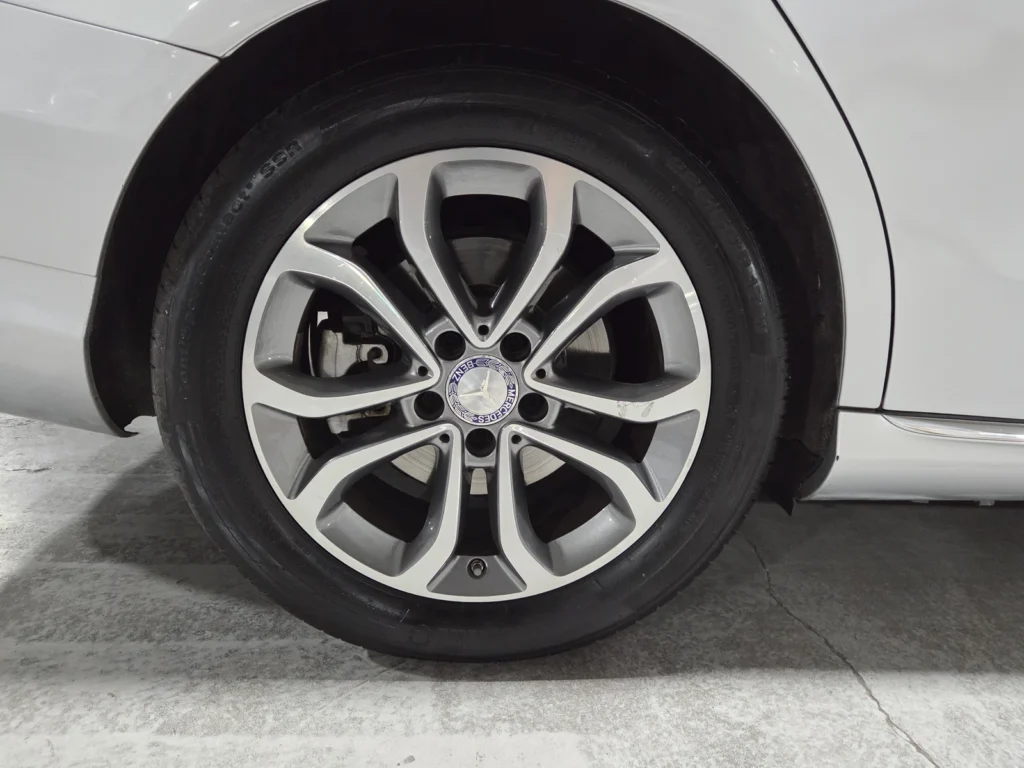 Benz C-Class W205 C220 d Avantgarde