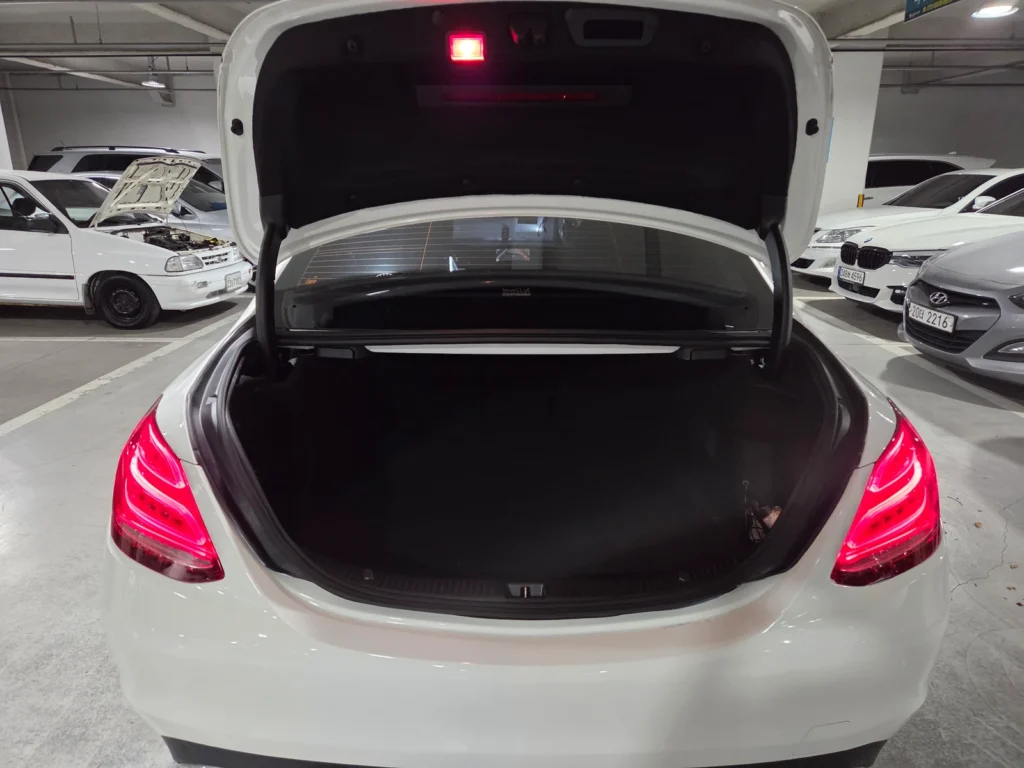 Benz C-Class W205 C220 d 4MATIC