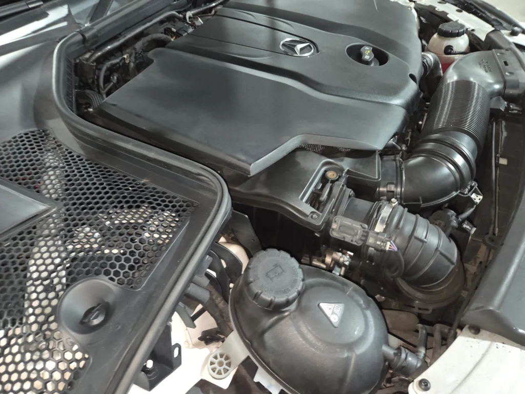 Benz C-Class W205 C220 d 4MATIC