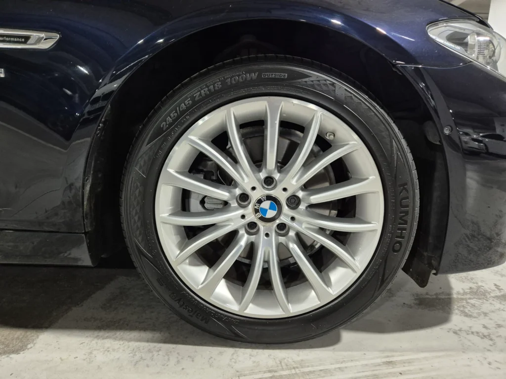 BMW 5 Series (F10) 520d M Aerodynamic