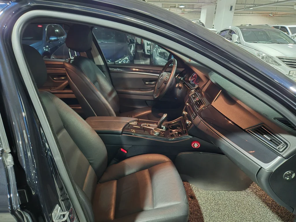 BMW 5 Series (F10) 520d M Aerodynamic