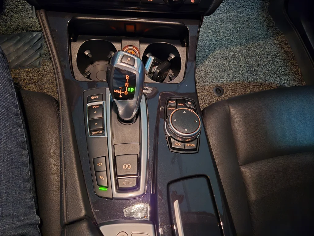 BMW 5 Series (F10) 520d M Aerodynamic