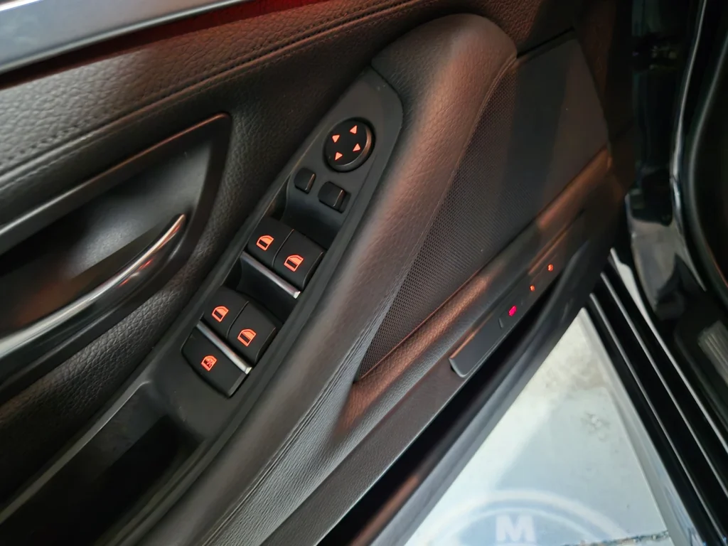 BMW 5 Series (F10) 520d M Aerodynamic