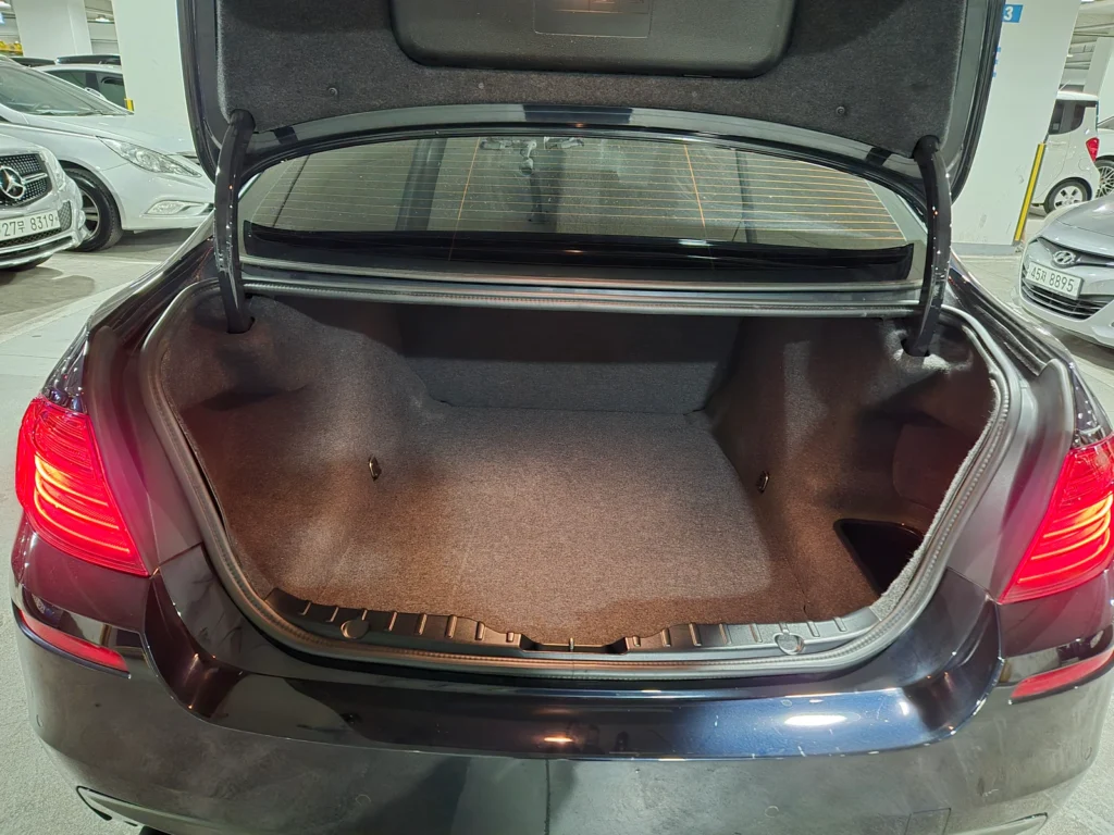 BMW 5 Series (F10) 520d M Aerodynamic