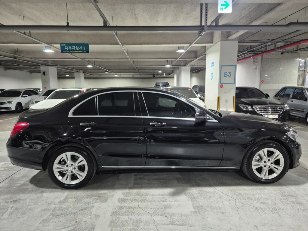 Benz C-Class W205 C220d 4MATIC