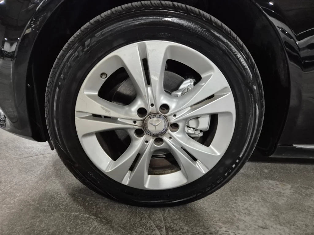 Benz C-Class W205 C220d 4MATIC