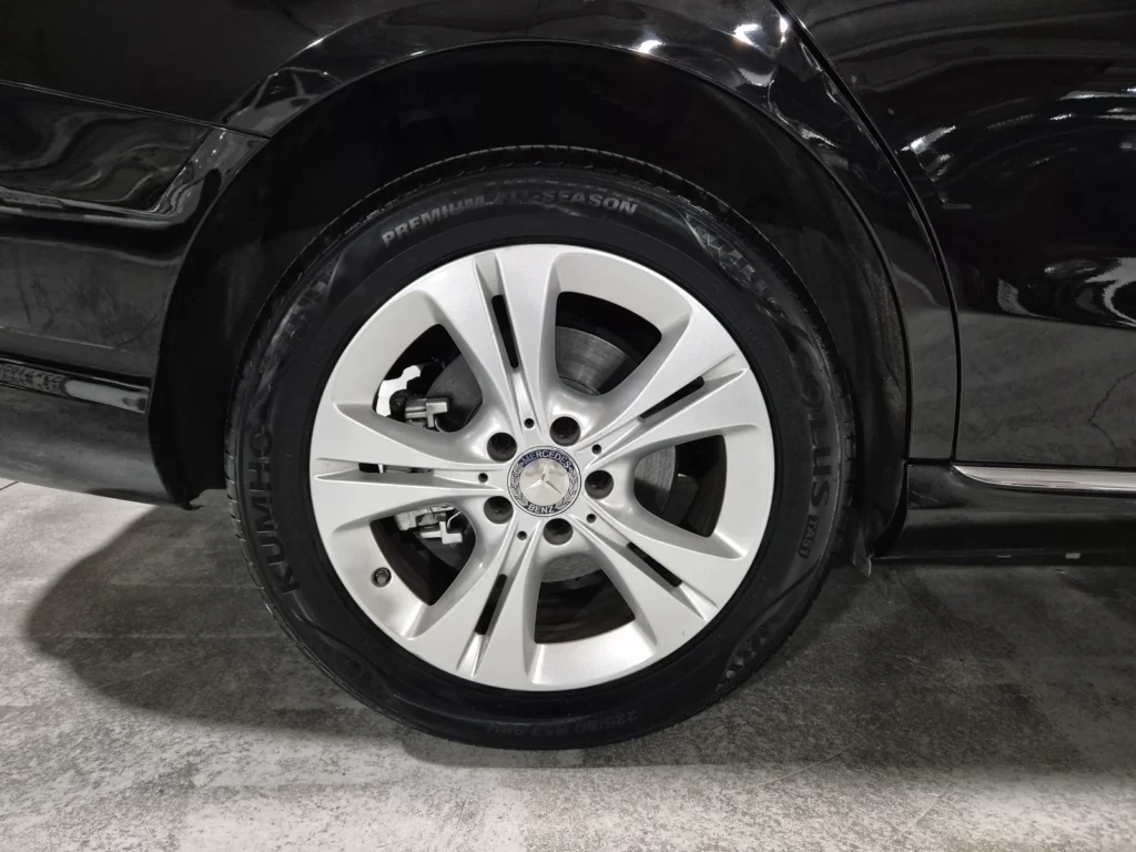 Benz C-Class W205 C220d 4MATIC