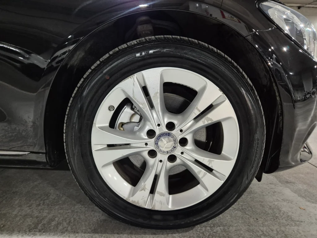 Benz C-Class W205 C220d 4MATIC