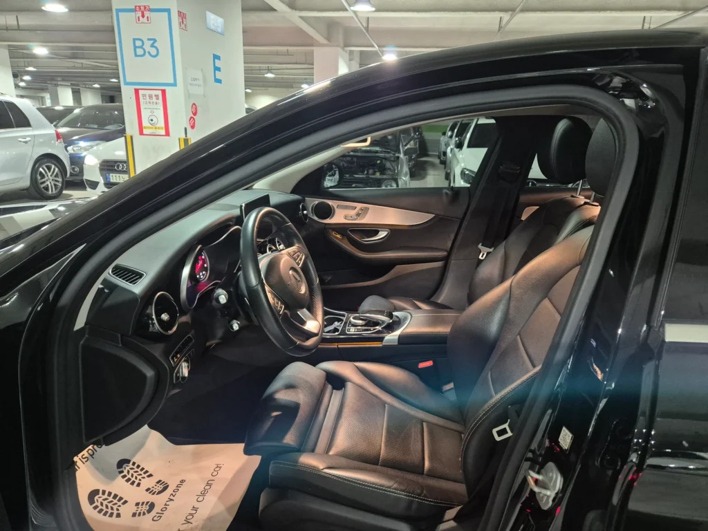 Benz C-Class W205 C220d 4MATIC