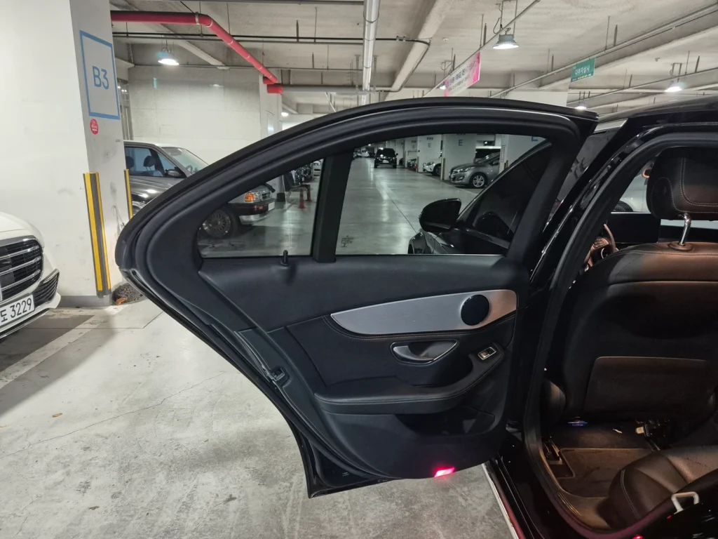 Benz C-Class W205 C220d 4MATIC