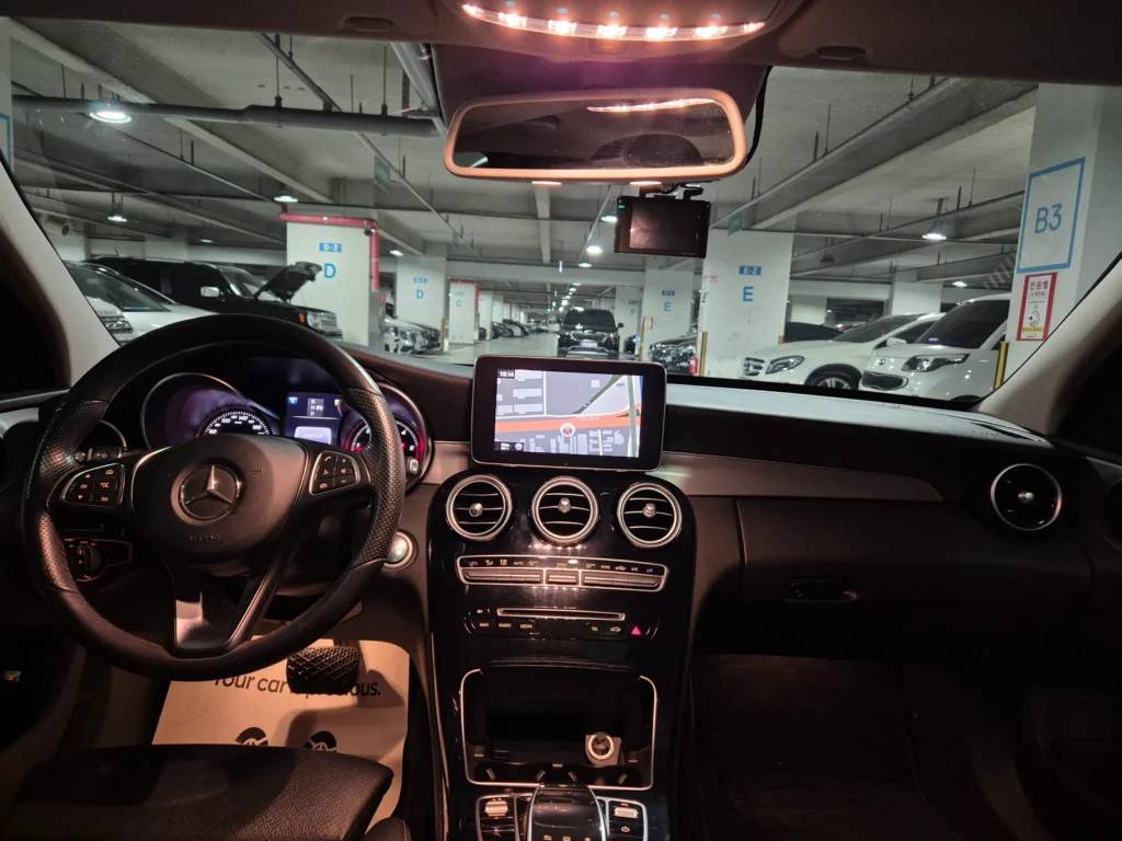 Benz C-Class W205 C220d 4MATIC