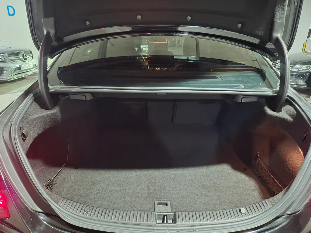 Benz C-Class W205 C220d 4MATIC