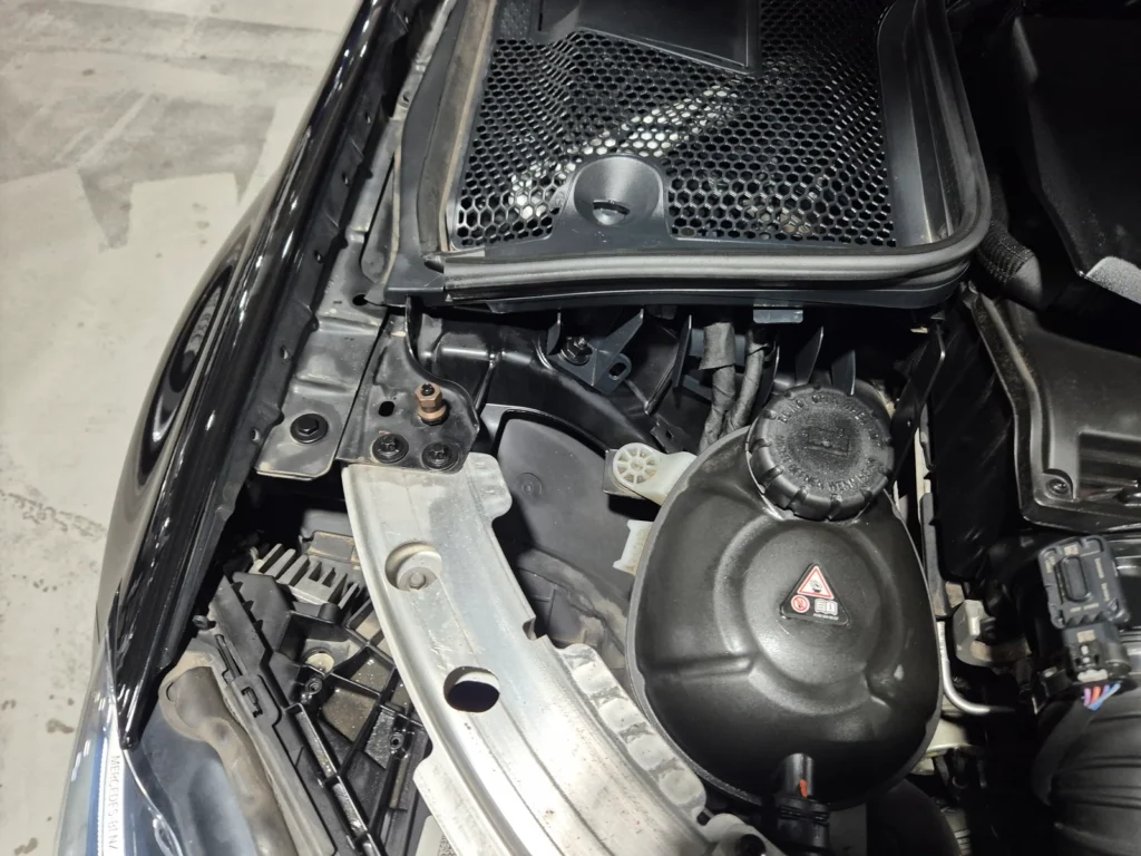 Benz C-Class W205 C220d 4MATIC