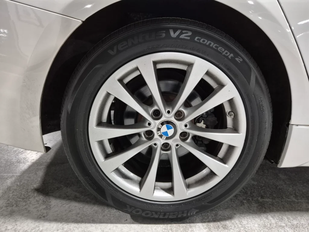 BMW 3 Series (F30) 320d