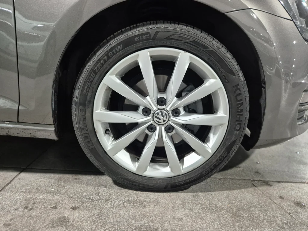 Volkswagen Golf 7th Generation 2.0 TDI