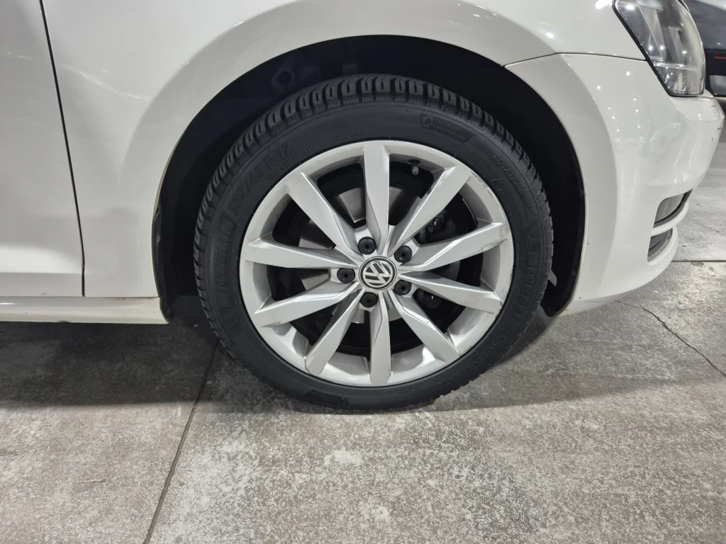 Volkswagen Golf 7th generation 2.0 TDI