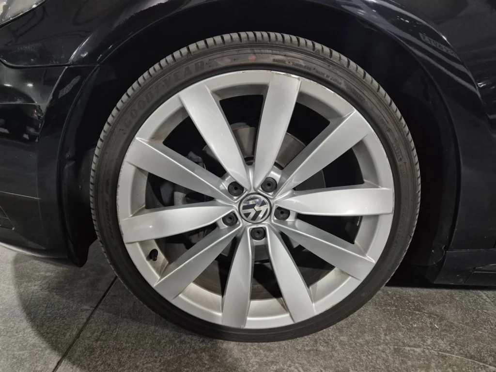 Volkswagen New CC 2.0 TDI BlueMotion R-Line