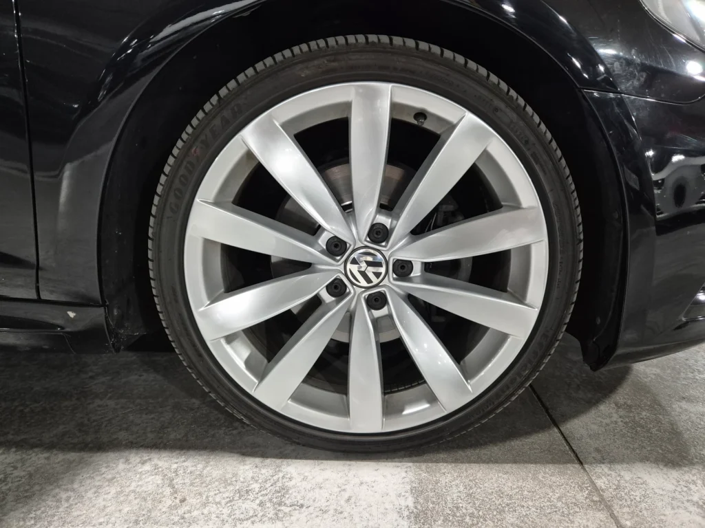 Volkswagen New CC 2.0 TDI BlueMotion R-Line