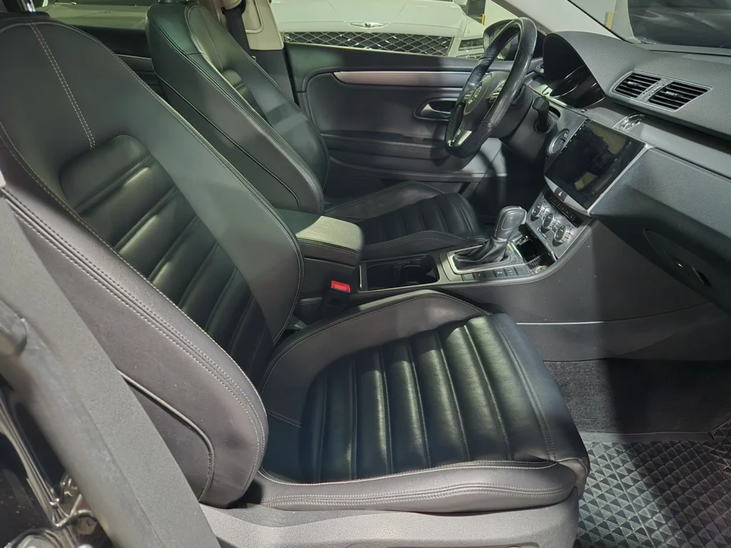 Volkswagen New CC 2.0 TDI BlueMotion R-Line