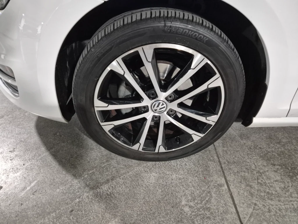 Volkswagen Golf 7th Generation 2.0 TDI Premium