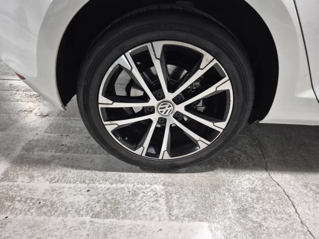 Volkswagen Golf 7th Generation 2.0 TDI Premium