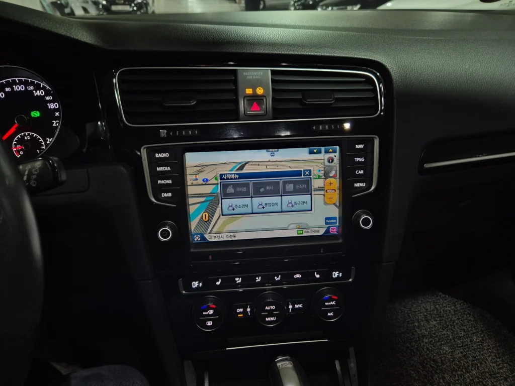 Volkswagen Golf 7th Generation 2.0 TDI Premium