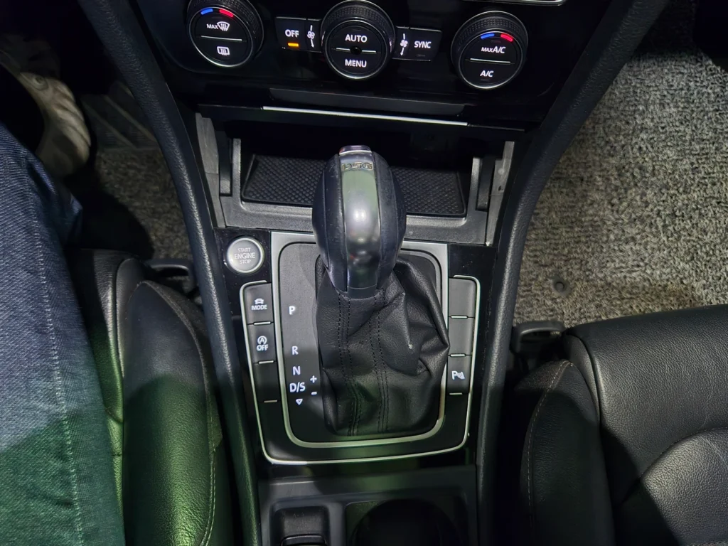 Volkswagen Golf 7th Generation 2.0 TDI Premium