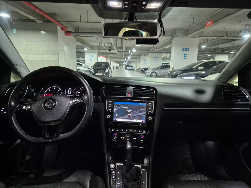 Volkswagen Golf 7th Generation 2.0 TDI Premium