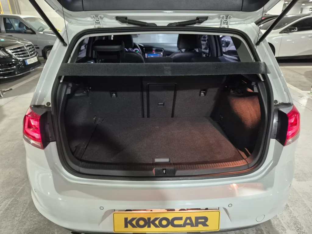 Volkswagen Golf 7th Generation 2.0 TDI Premium