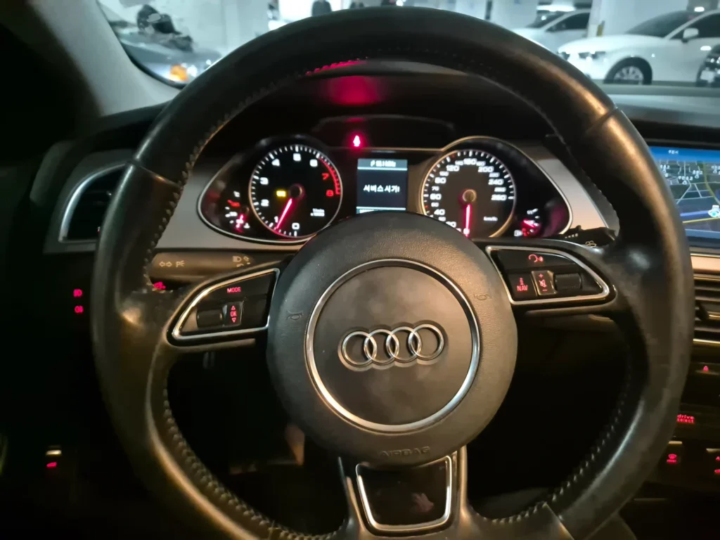 Audi New A4 40 TFSI Quattro Dynamic