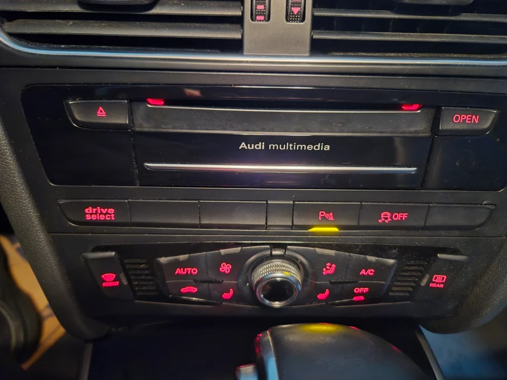 Audi New A4 40 TFSI Quattro Dynamic