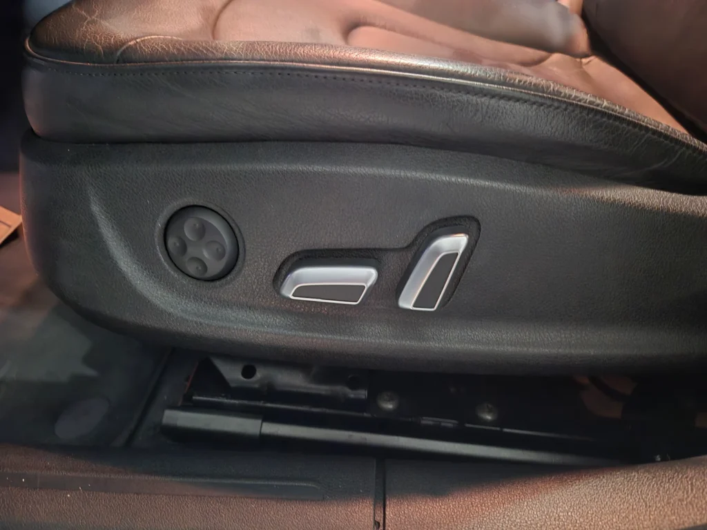 Audi New A4 40 TFSI Quattro Dynamic