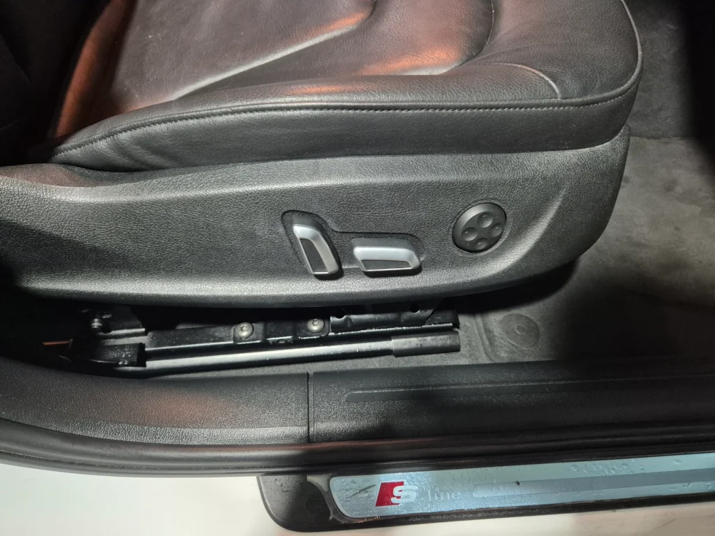 Audi New A4 40 TFSI Quattro Dynamic