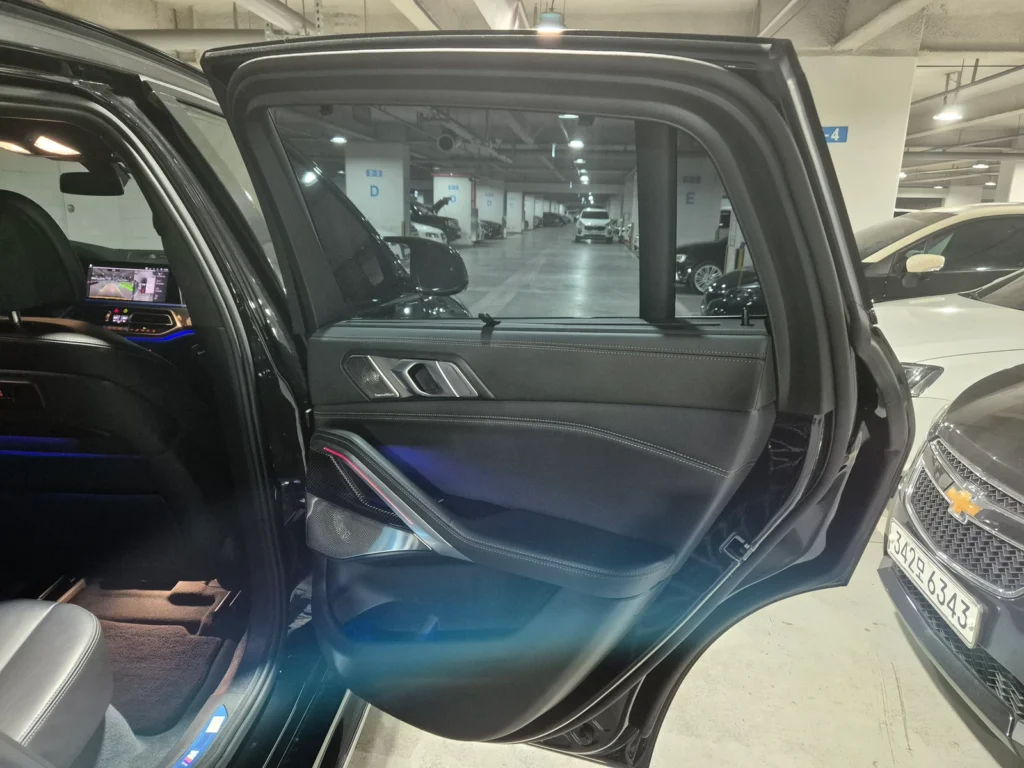 BMW X6 (G06) M50i 25th Anniversary Edition