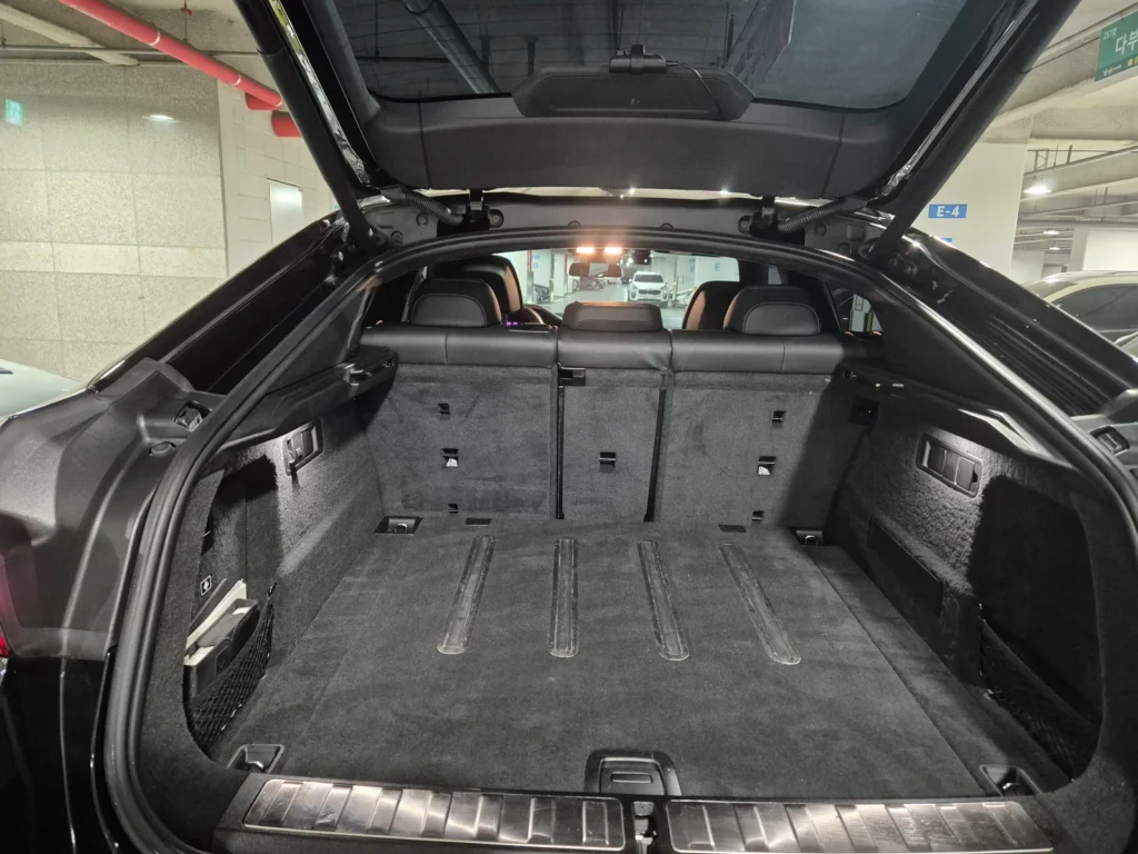 BMW X6 (G06) M50i 25th Anniversary Edition