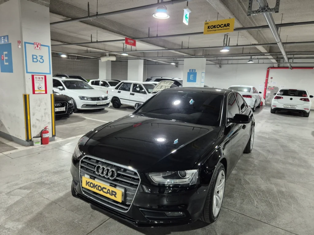 Audi New A4 30 TDI Dynamic