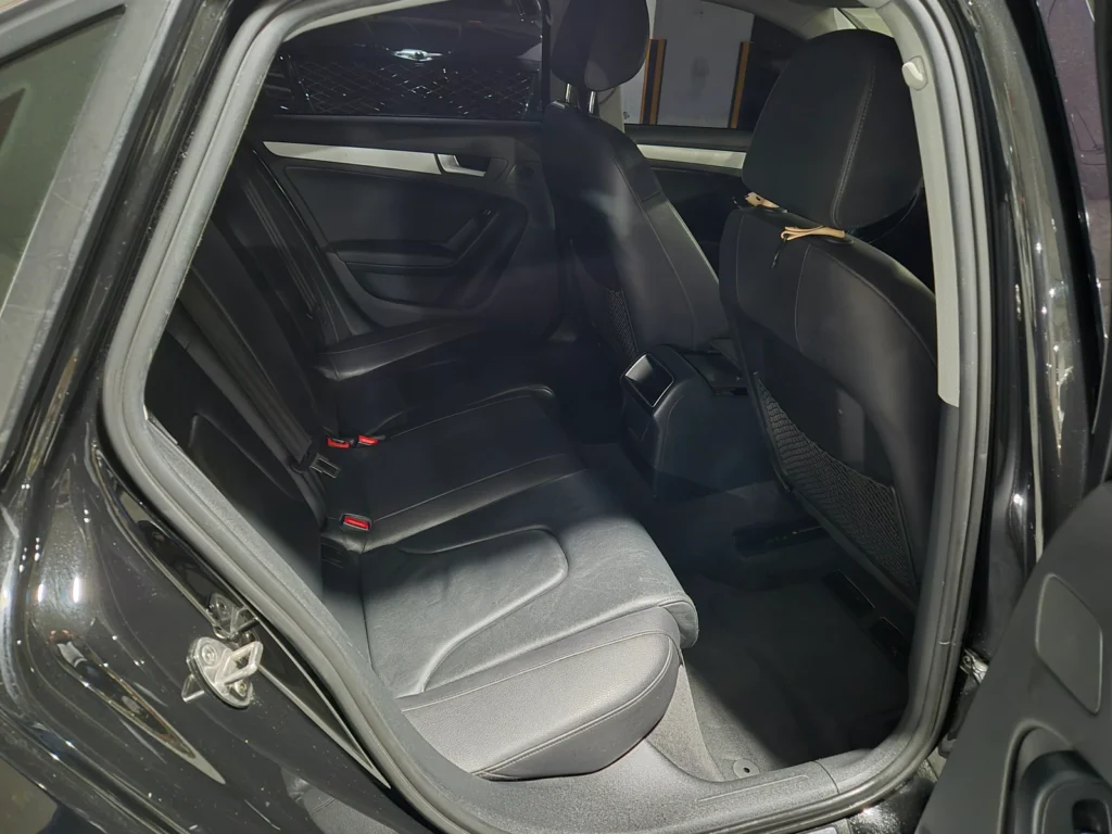 Audi New A4 30 TDI Dynamic