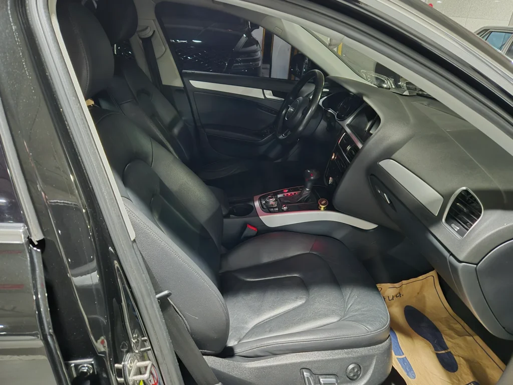 Audi New A4 30 TDI Dynamic