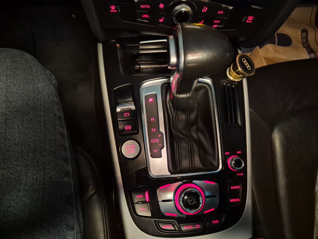 Audi New A4 30 TDI Dynamic