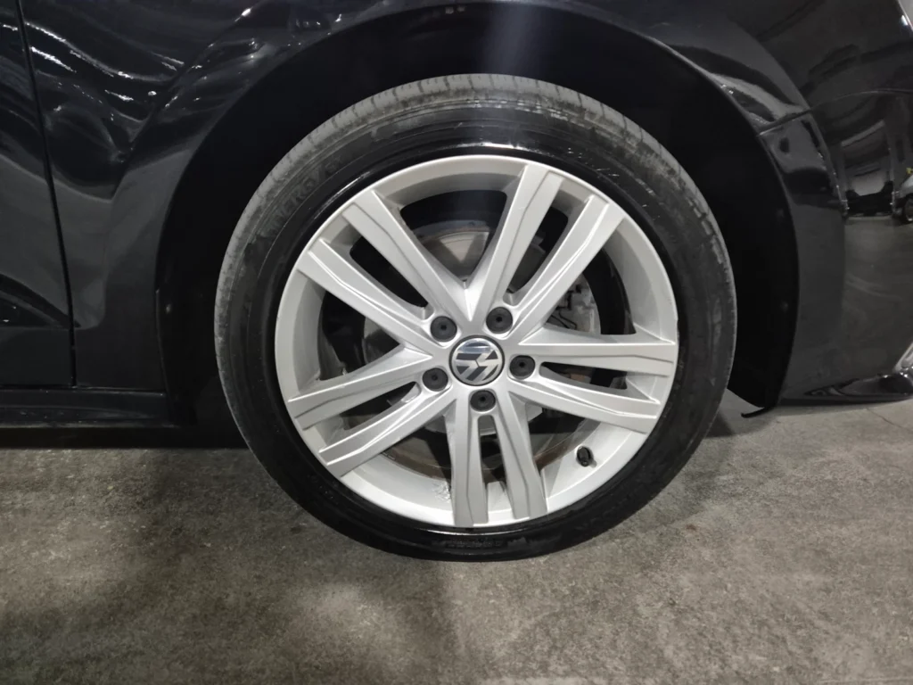 Volkswagen New Jetta 2.0 TDI BlueMotion Premium