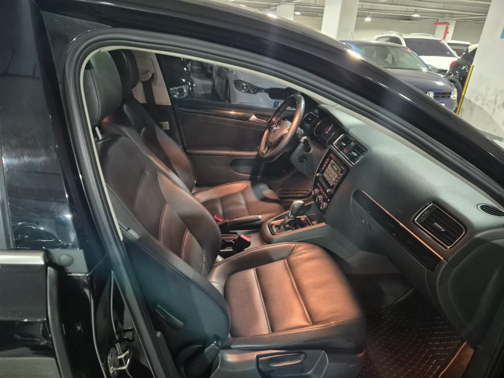 Volkswagen New Jetta 2.0 TDI BlueMotion Premium