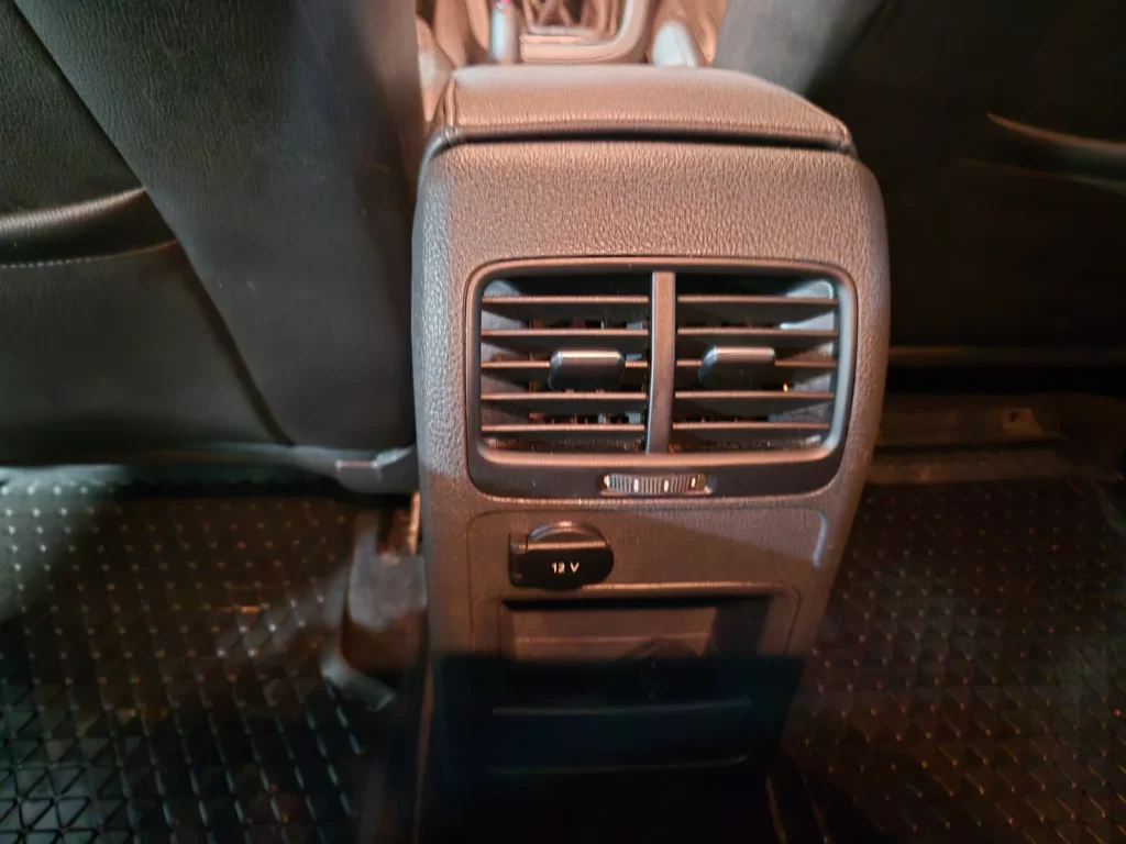 Volkswagen New Jetta 2.0 TDI BlueMotion Premium