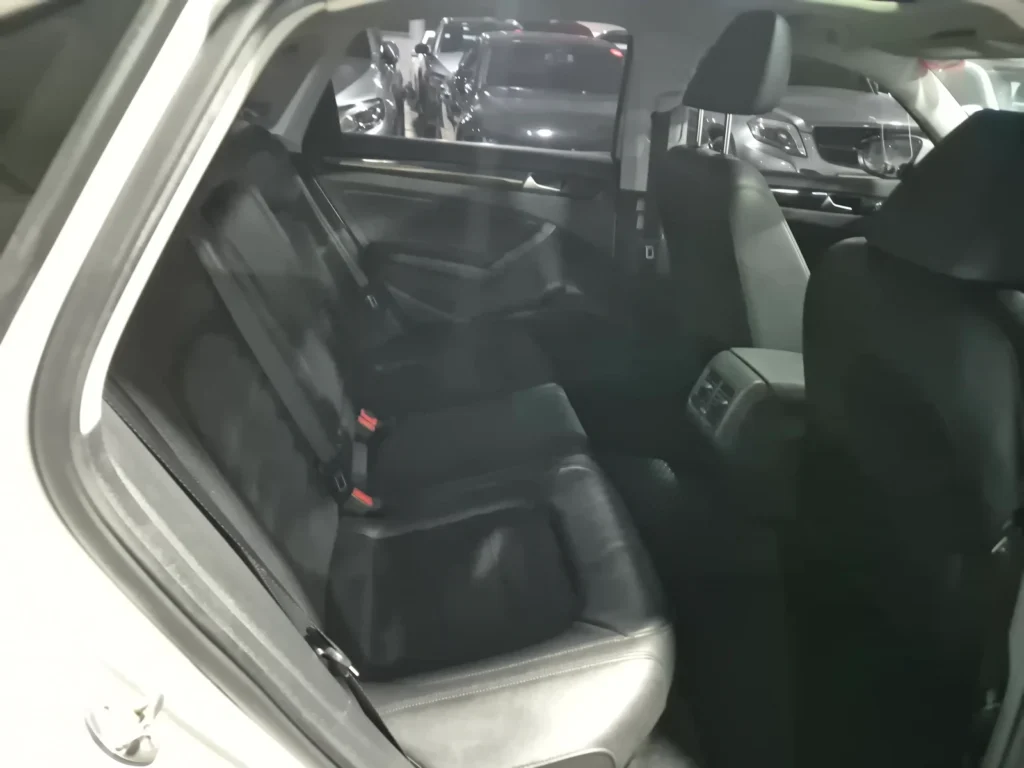 Volkswagen The New Passat 2.0 TDI